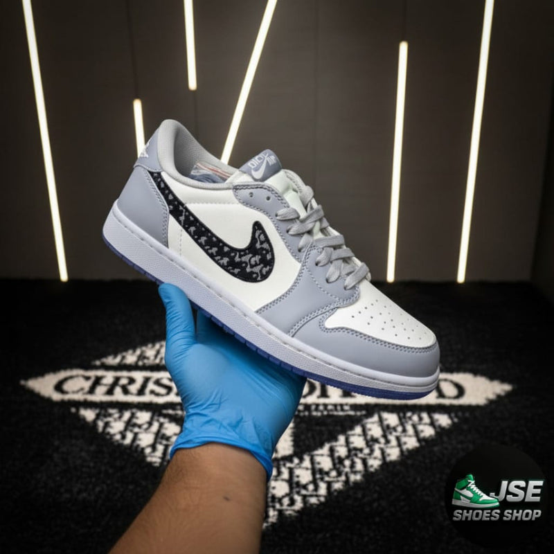 Jordan 1 Retro Low Dior
