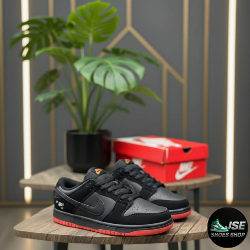 Nike SB Dunk Low "Black Pigeon"