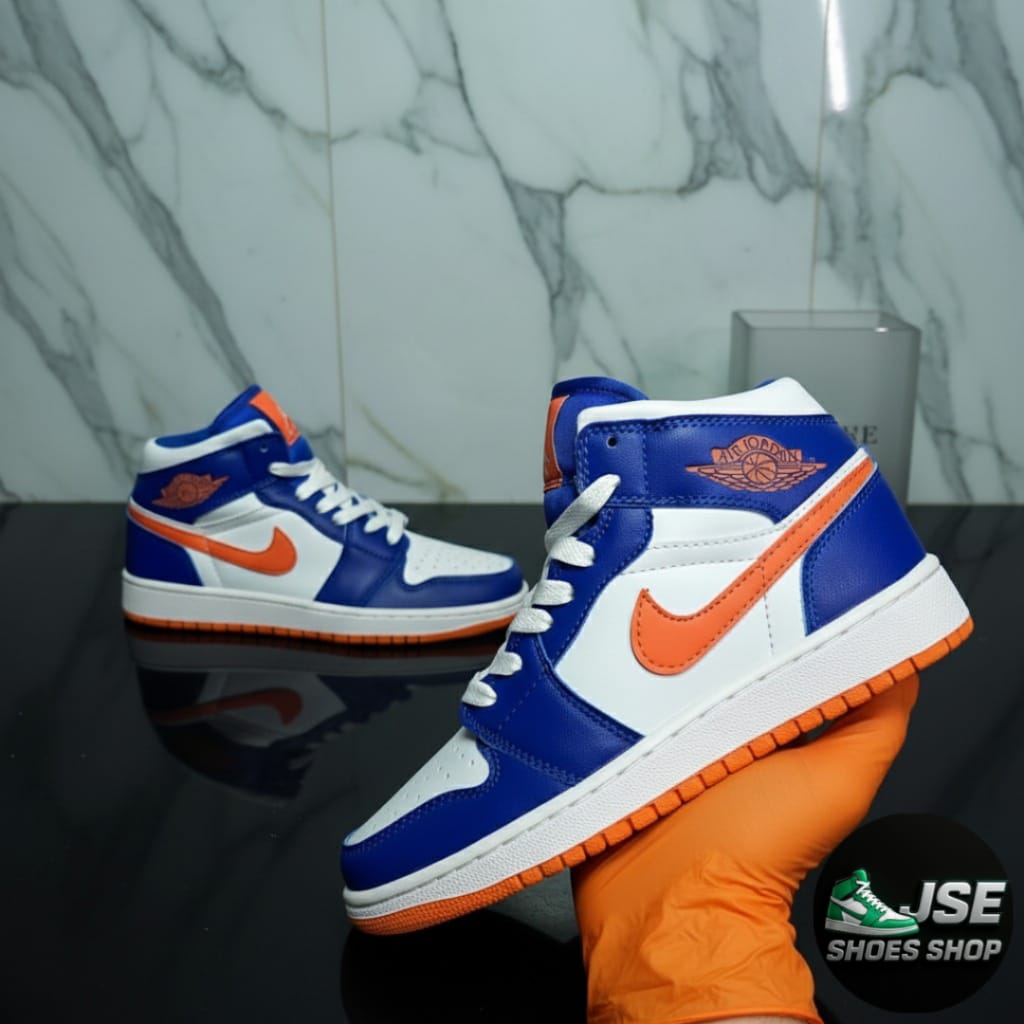 Nike Air Jordan 1 Mid “Knicks”